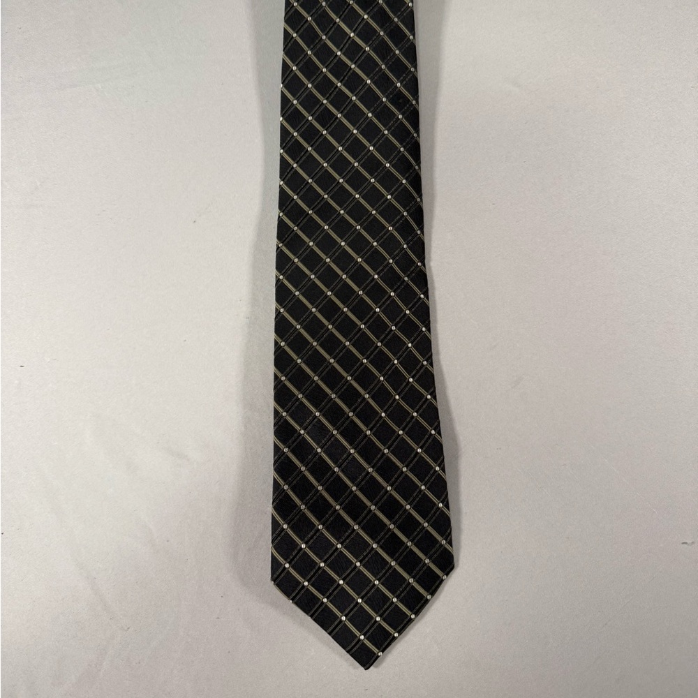 Foggia Handmade 100% Silk Tie Black Gold Geometric‎ Pattern
